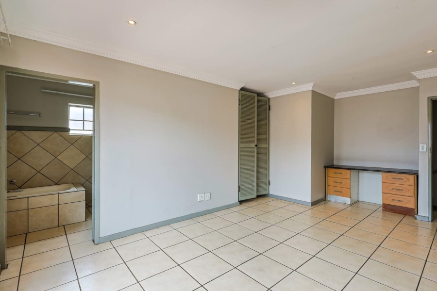 3 Bedroom Property for Sale in Equestria Gauteng