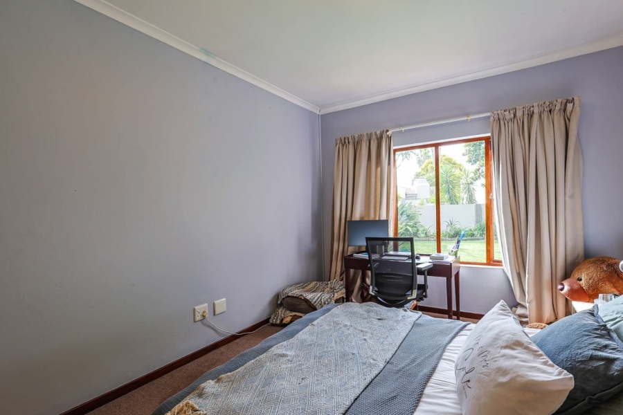 2 Bedroom Property for Sale in Silver Lakes Golf Estate Gauteng