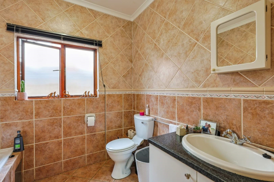 2 Bedroom Property for Sale in Silver Lakes Golf Estate Gauteng