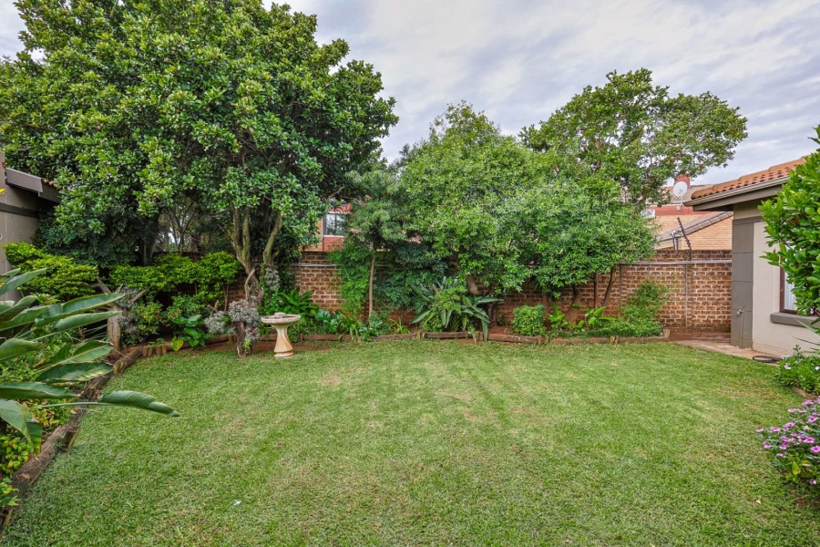 2 Bedroom Property for Sale in Silver Lakes Golf Estate Gauteng