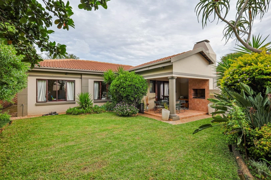 2 Bedroom Property for Sale in Silver Lakes Golf Estate Gauteng