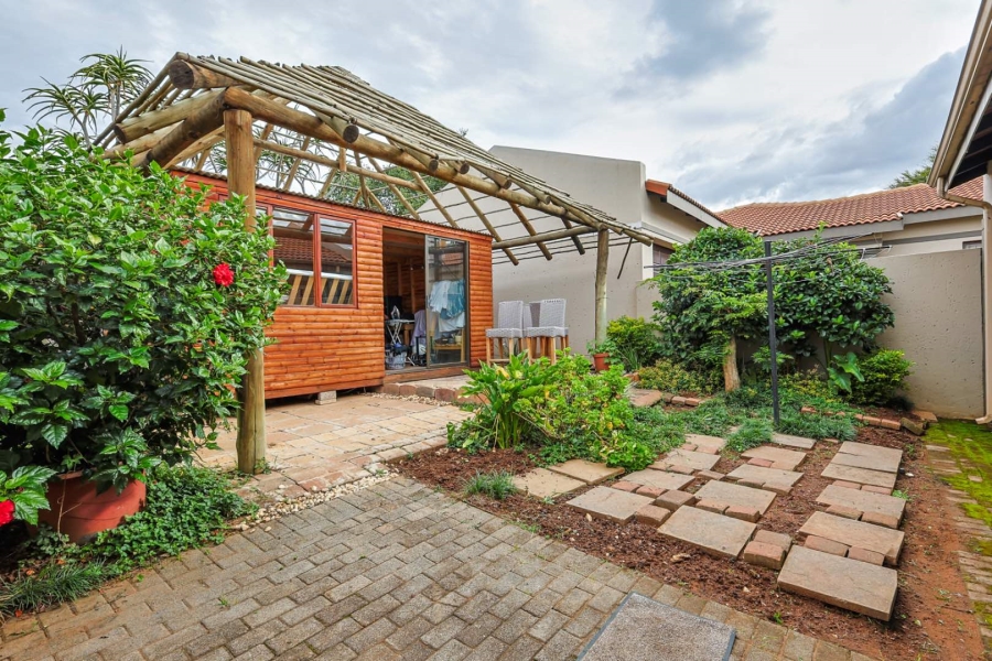 2 Bedroom Property for Sale in Silver Lakes Golf Estate Gauteng