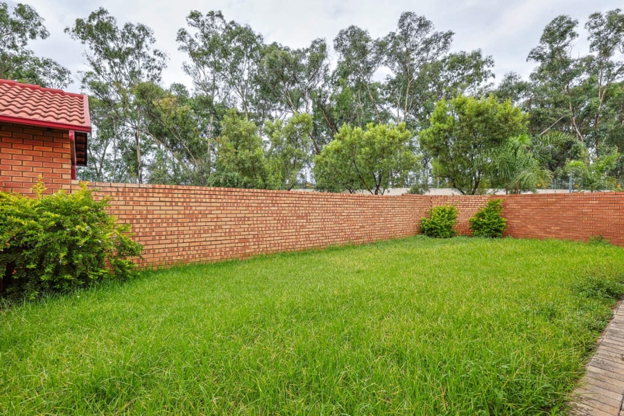 2 Bedroom Property for Sale in Equestria Gauteng