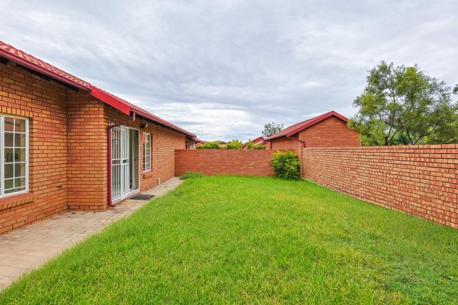 2 Bedroom Property for Sale in Equestria Gauteng
