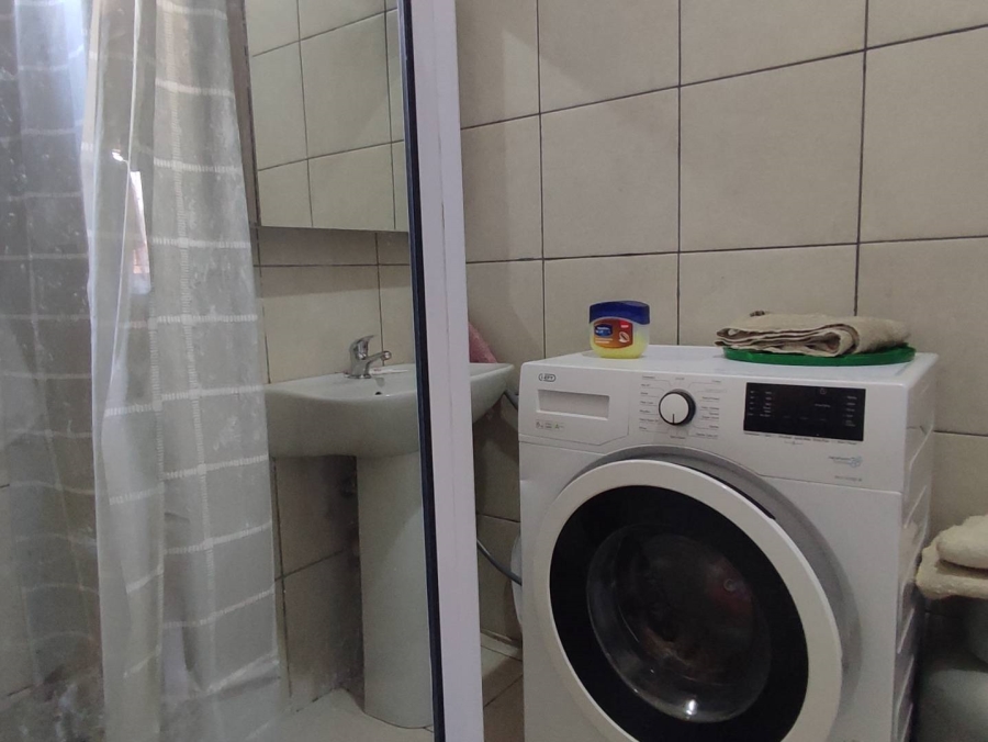 6 Bedroom Property for Sale in Cosmo City Gauteng