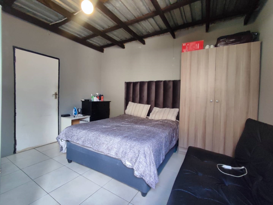 6 Bedroom Property for Sale in Cosmo City Gauteng