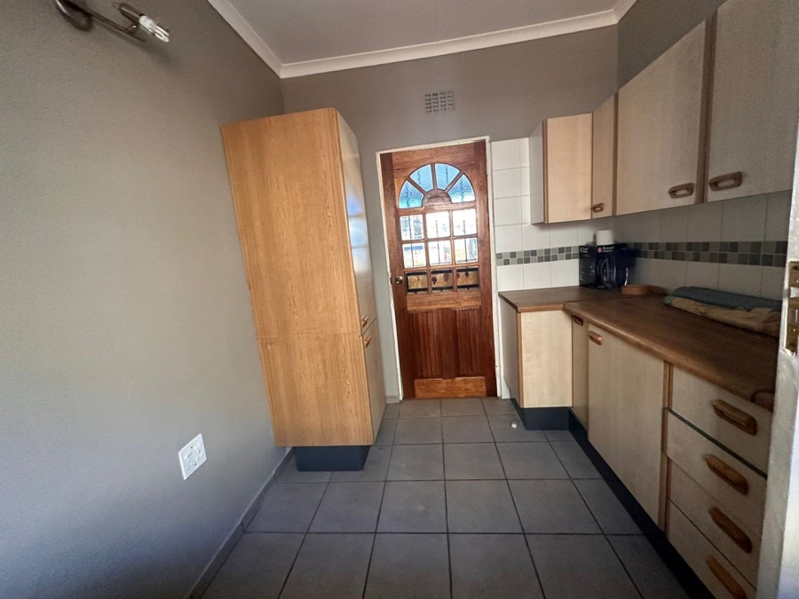 To Let 1 Bedroom Property for Rent in Discovery Gauteng