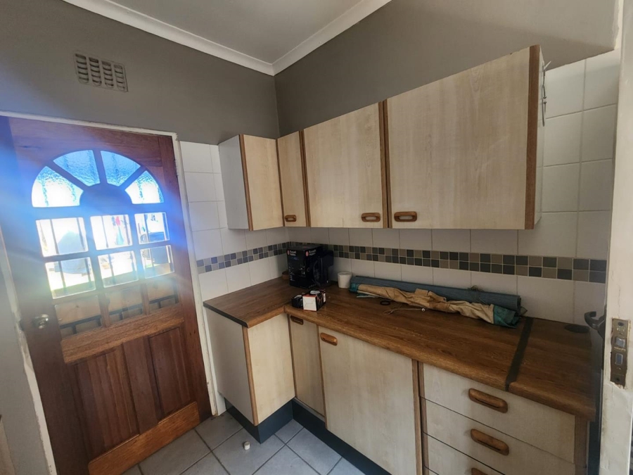 To Let 1 Bedroom Property for Rent in Discovery Gauteng