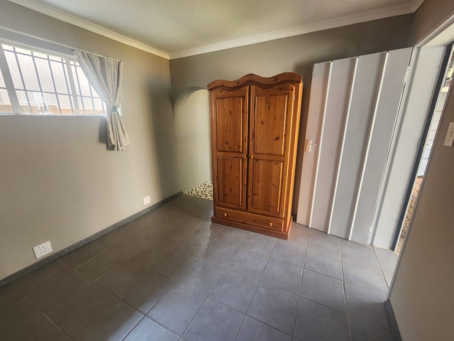 To Let 1 Bedroom Property for Rent in Discovery Gauteng