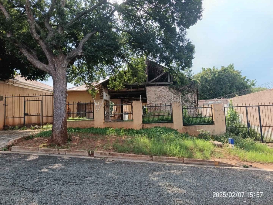 0 Bedroom Property for Sale in Westdene Gauteng
