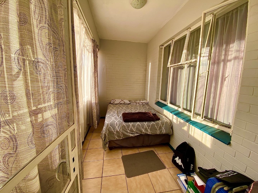 2 Bedroom Property for Sale in Gezina Gauteng