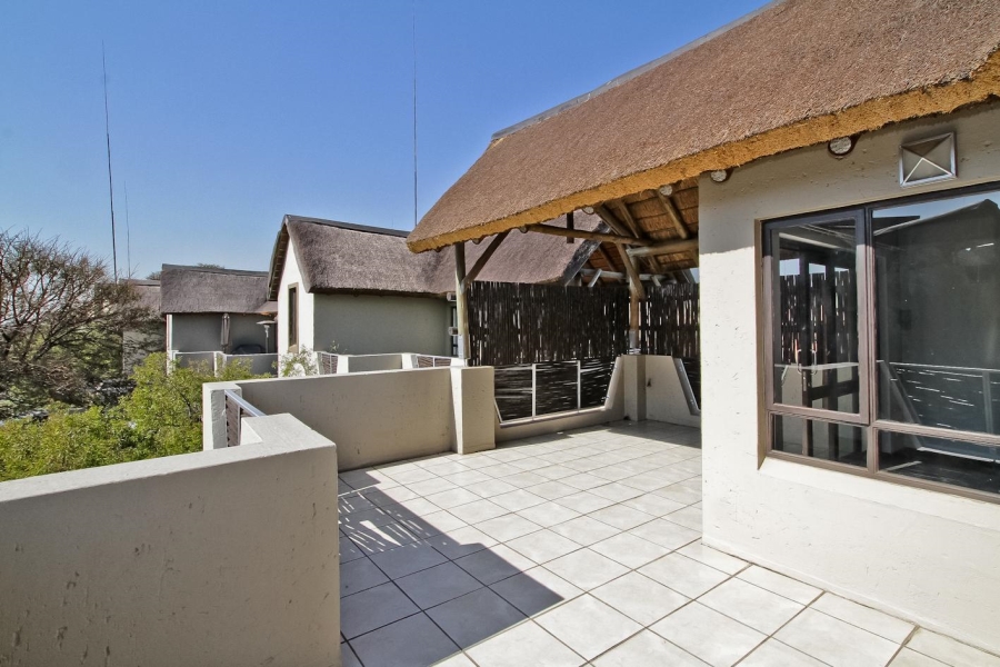 To Let 2 Bedroom Property for Rent in Pineslopes Gauteng