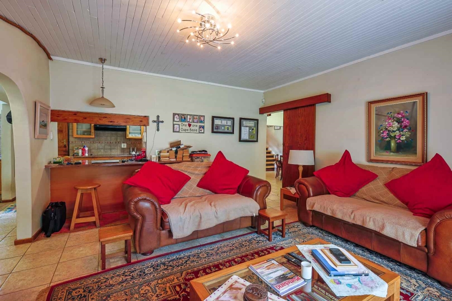 4 Bedroom Property for Sale in Faerie Glen Gauteng