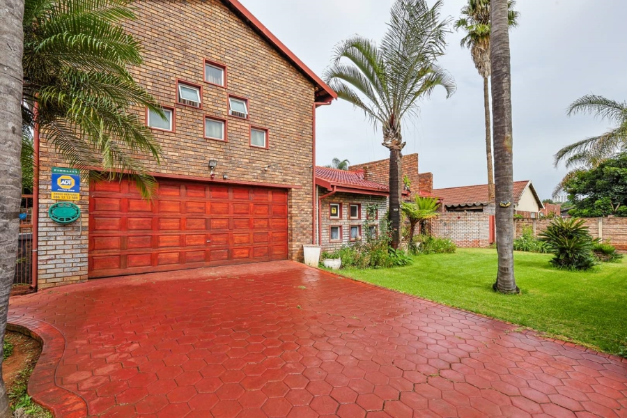 4 Bedroom Property for Sale in Silverton Gauteng