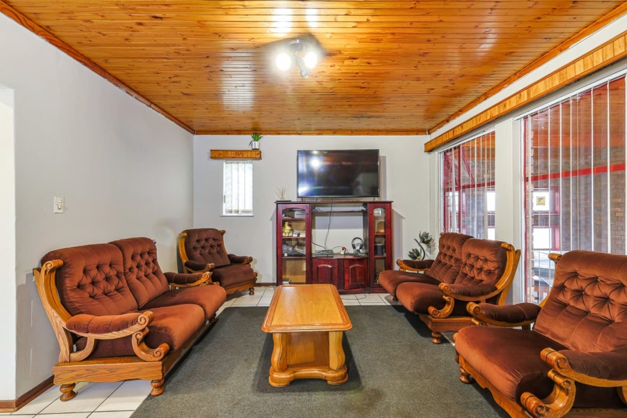 4 Bedroom Property for Sale in Silverton Gauteng