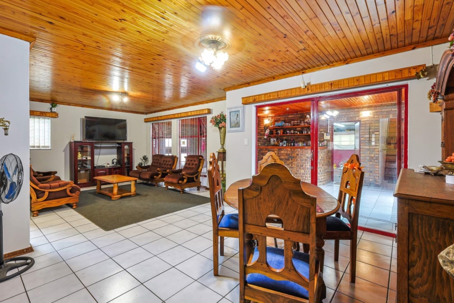 4 Bedroom Property for Sale in Silverton Gauteng