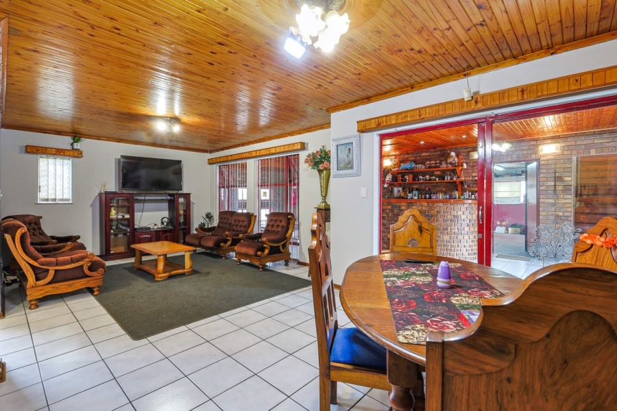 4 Bedroom Property for Sale in Silverton Gauteng