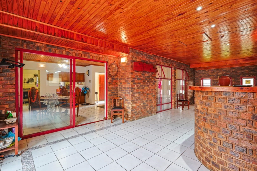 4 Bedroom Property for Sale in Silverton Gauteng