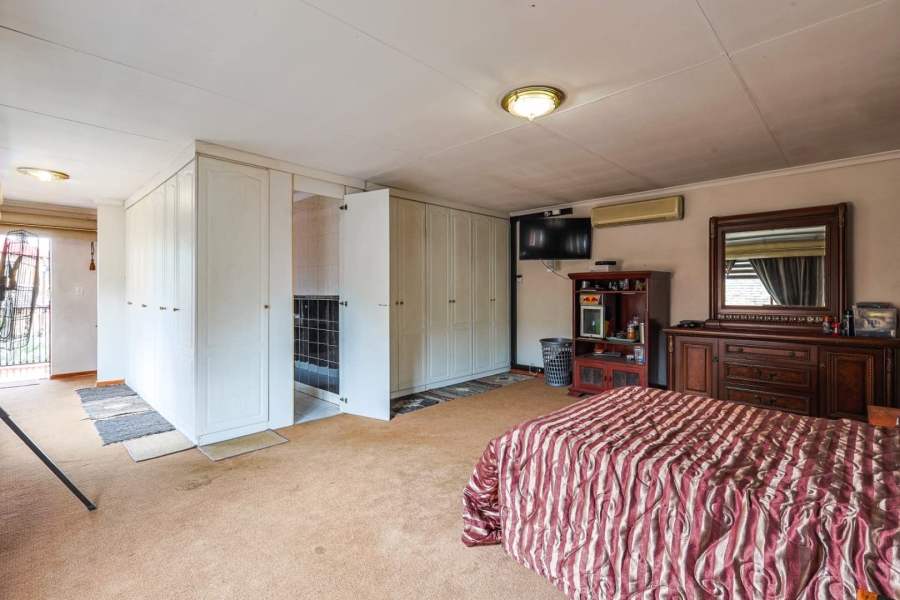 4 Bedroom Property for Sale in Silverton Gauteng