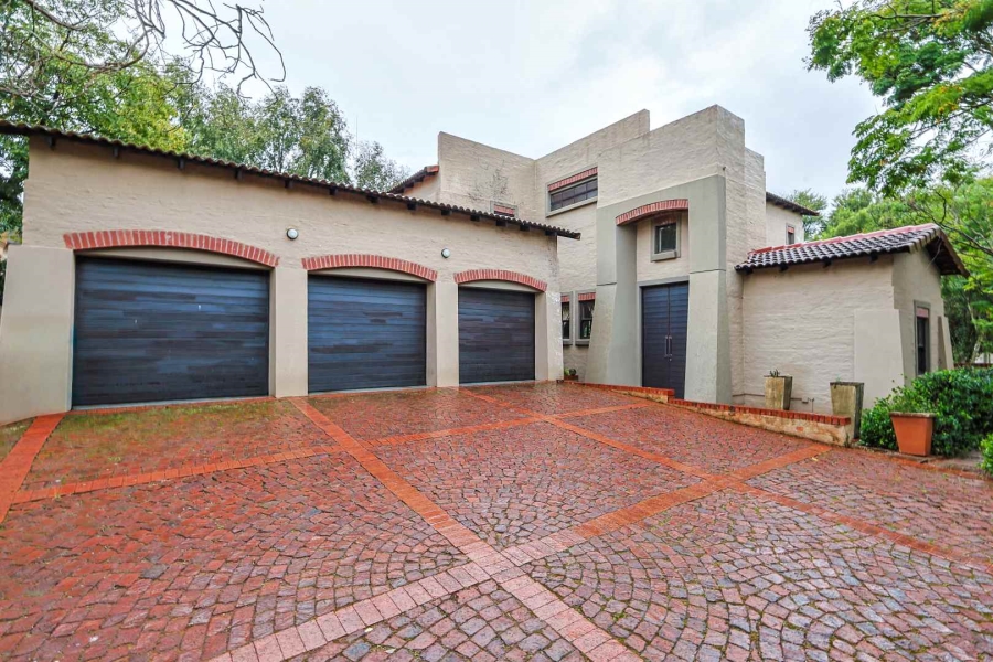 To Let 4 Bedroom Property for Rent in Woodhill Estate Gauteng