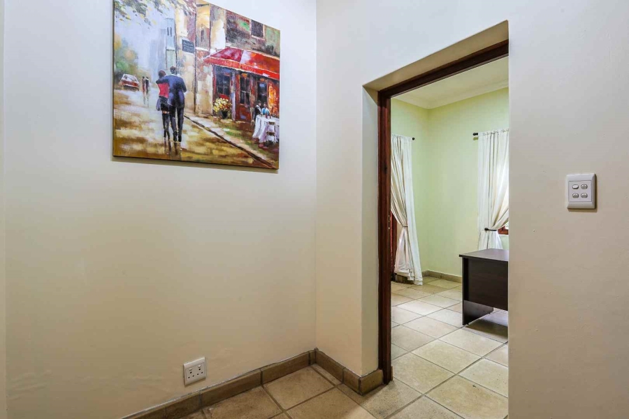 To Let 4 Bedroom Property for Rent in Woodhill Estate Gauteng