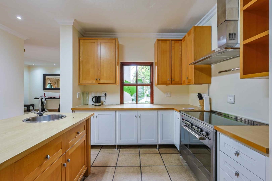 To Let 4 Bedroom Property for Rent in Woodhill Estate Gauteng