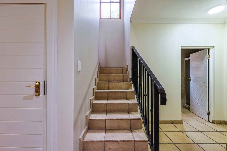 To Let 4 Bedroom Property for Rent in Woodhill Estate Gauteng