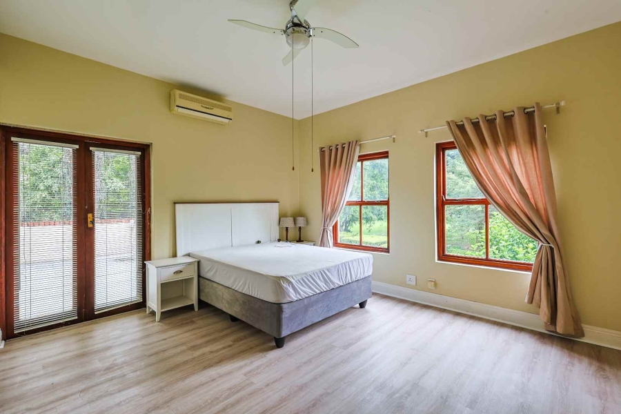 To Let 4 Bedroom Property for Rent in Woodhill Estate Gauteng