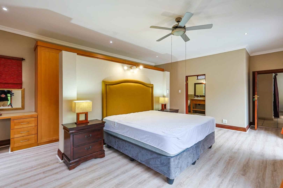 To Let 4 Bedroom Property for Rent in Woodhill Estate Gauteng