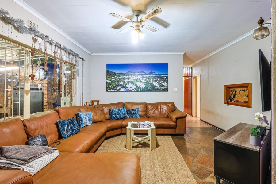 4 Bedroom Property for Sale in Silverton Ridge Gauteng