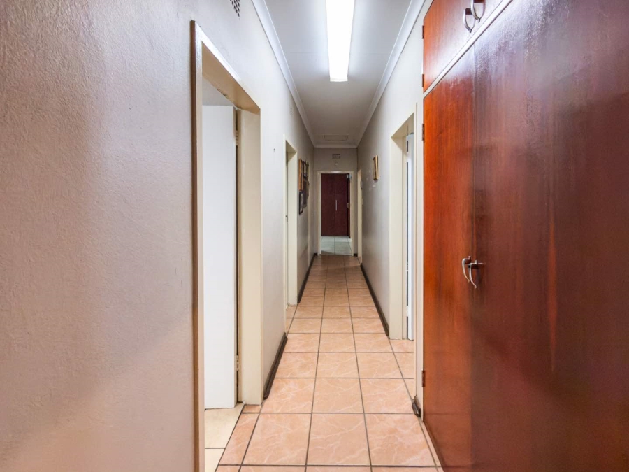 4 Bedroom Property for Sale in Silverton Ridge Gauteng