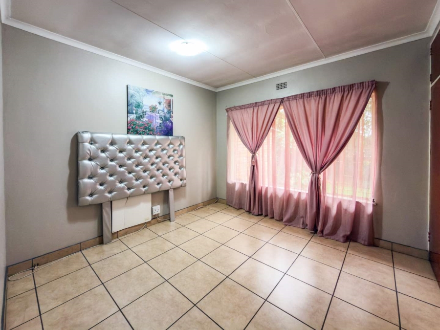 4 Bedroom Property for Sale in Silverton Ridge Gauteng