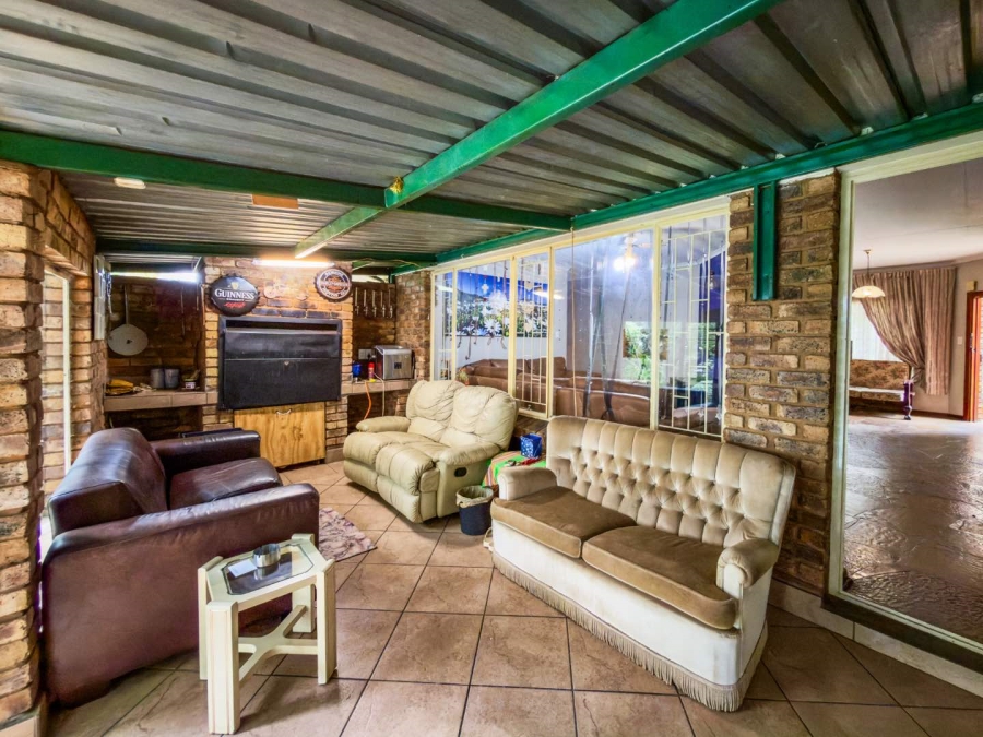 4 Bedroom Property for Sale in Silverton Ridge Gauteng