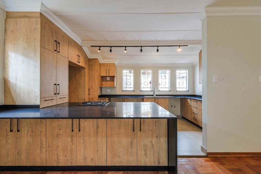 3 Bedroom Property for Sale in Nieuw Muckleneuk Gauteng