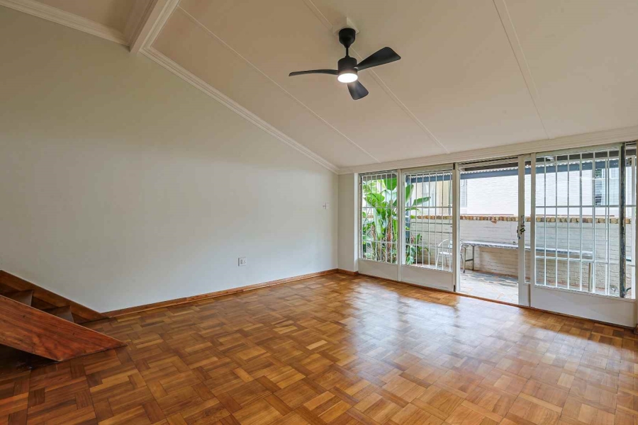 3 Bedroom Property for Sale in Nieuw Muckleneuk Gauteng