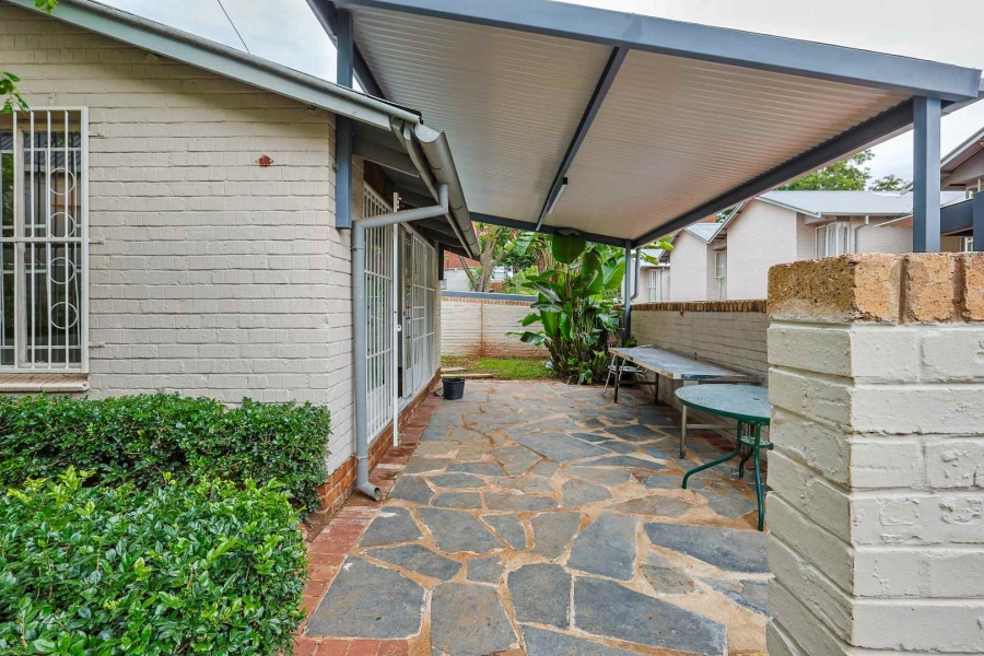 3 Bedroom Property for Sale in Nieuw Muckleneuk Gauteng