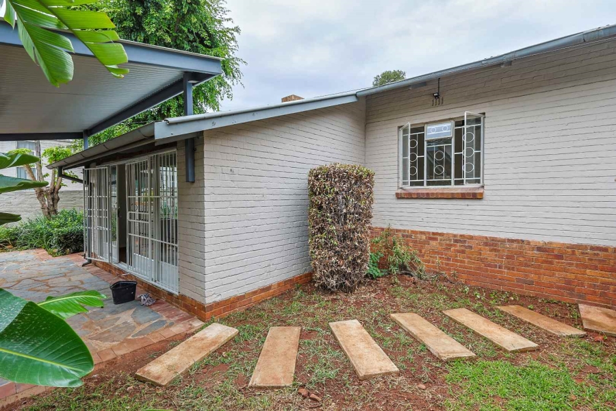 3 Bedroom Property for Sale in Nieuw Muckleneuk Gauteng