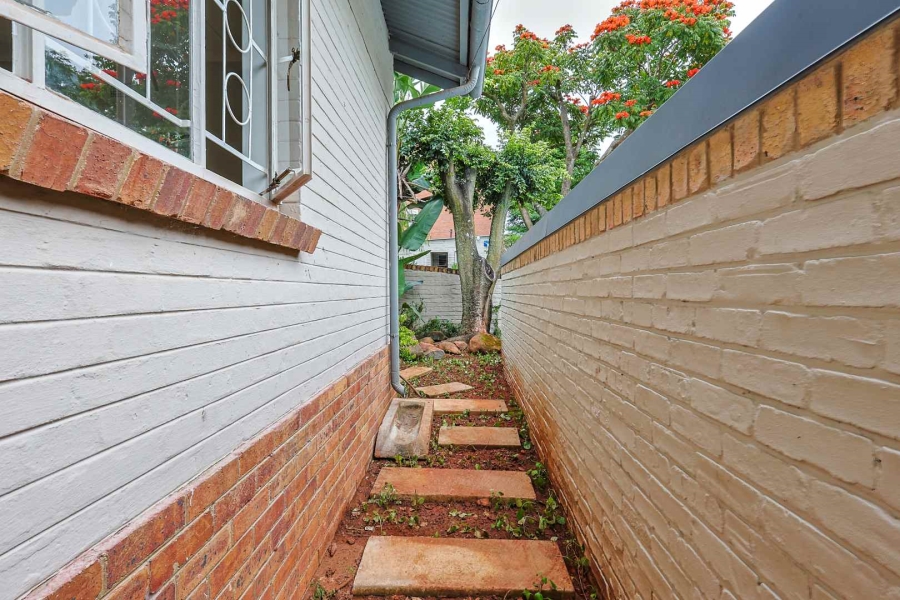 3 Bedroom Property for Sale in Nieuw Muckleneuk Gauteng