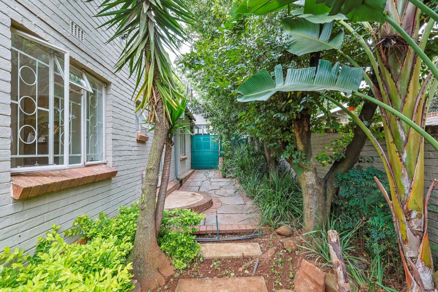 3 Bedroom Property for Sale in Nieuw Muckleneuk Gauteng