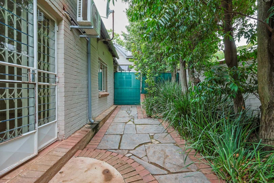 3 Bedroom Property for Sale in Nieuw Muckleneuk Gauteng