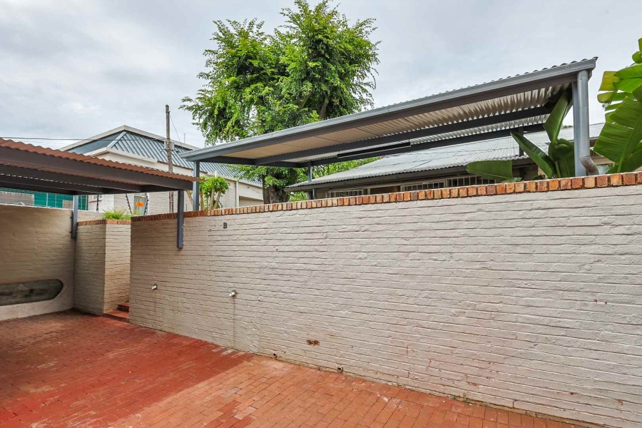 3 Bedroom Property for Sale in Nieuw Muckleneuk Gauteng