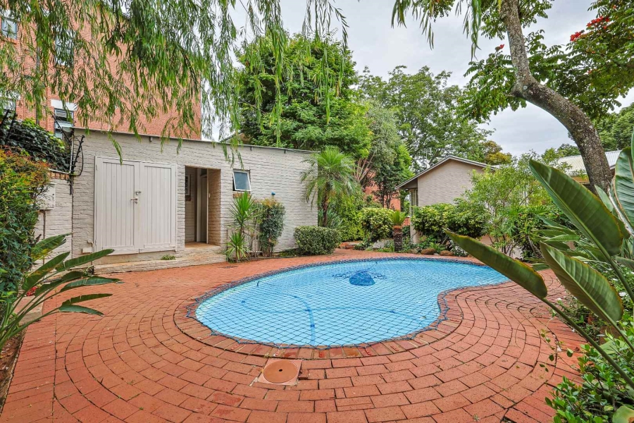 3 Bedroom Property for Sale in Nieuw Muckleneuk Gauteng