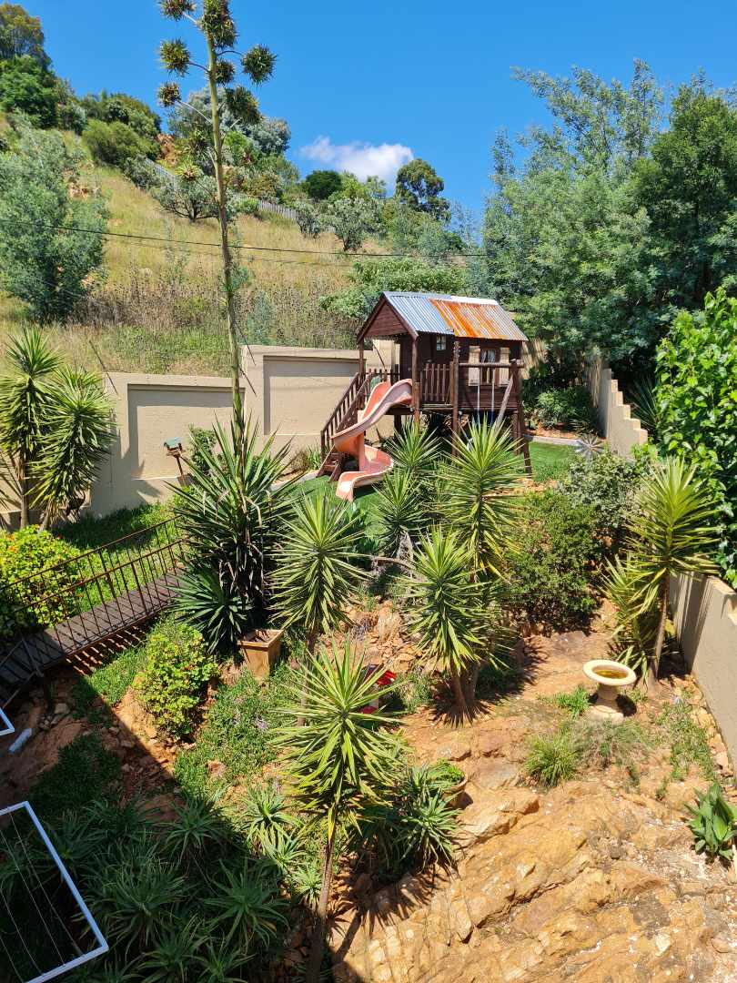 3 Bedroom Property for Sale in Roodekrans Gauteng