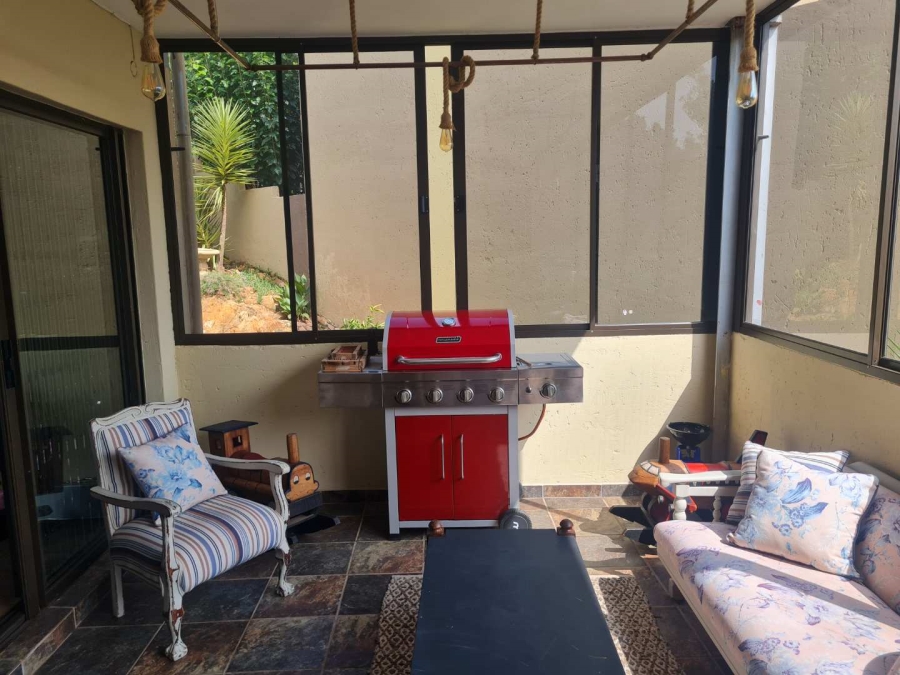 3 Bedroom Property for Sale in Roodekrans Gauteng