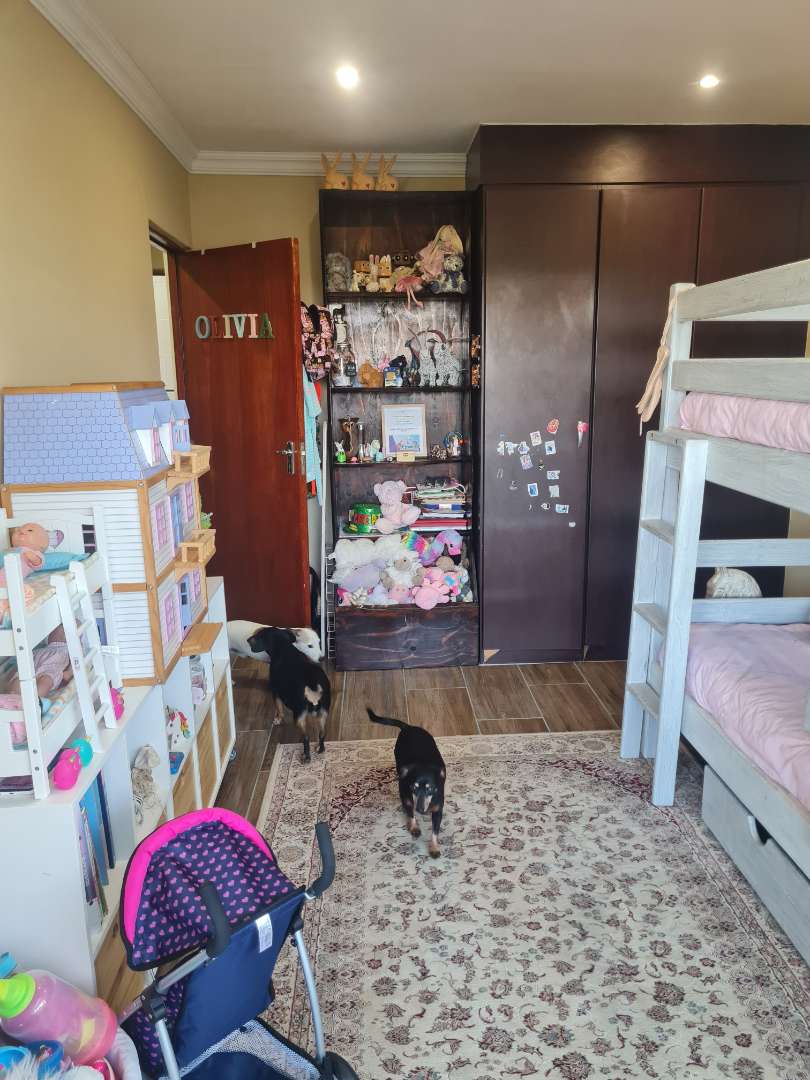 3 Bedroom Property for Sale in Roodekrans Gauteng