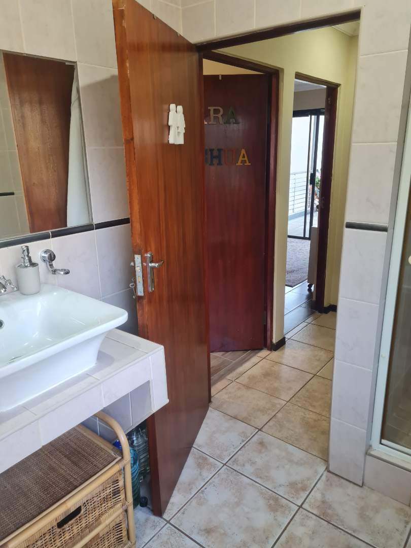 3 Bedroom Property for Sale in Roodekrans Gauteng