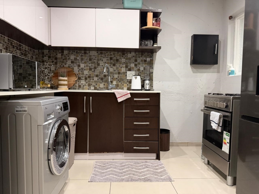 To Let 1 Bedroom Property for Rent in Morningside Gauteng