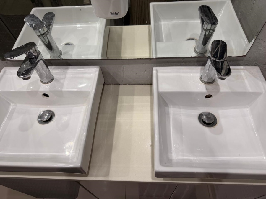 To Let 1 Bedroom Property for Rent in Morningside Gauteng