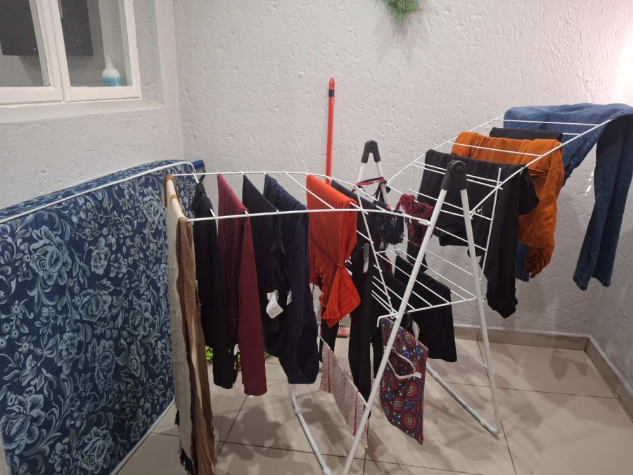 To Let 1 Bedroom Property for Rent in Morningside Gauteng