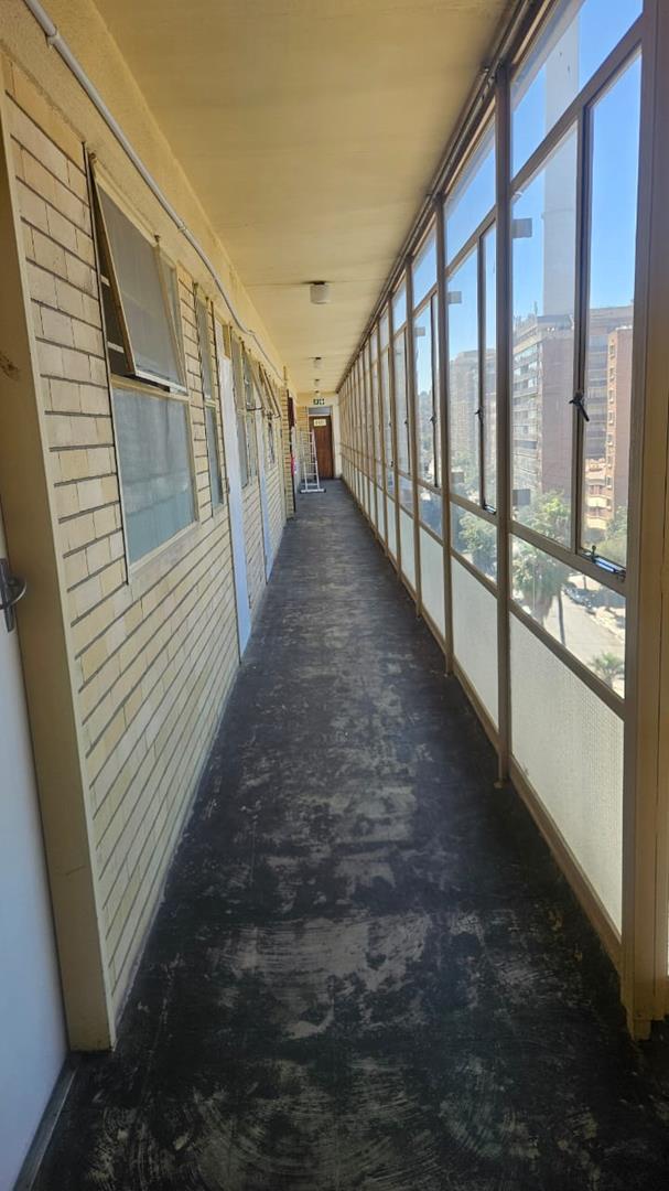 2 Bedroom Property for Sale in Braamfontein Gauteng